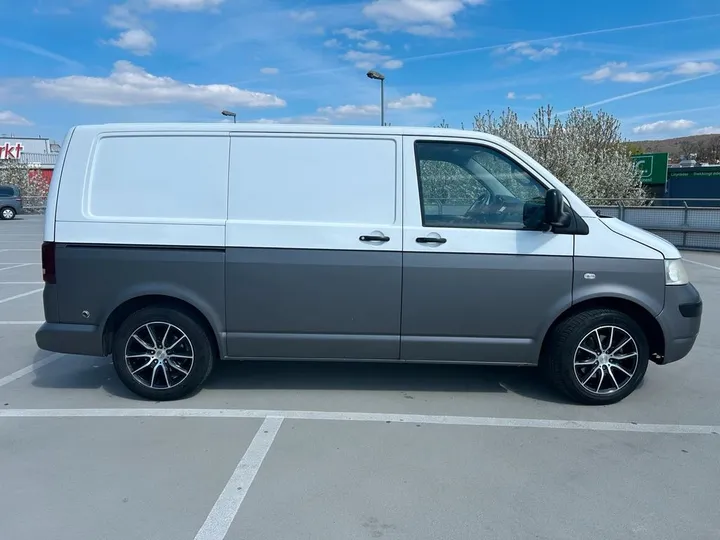 Volkswagen T5 Transporter