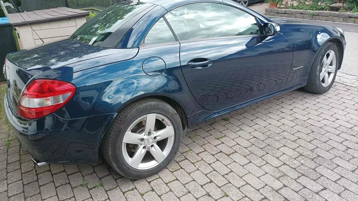 Mercedes-Benz SLK 200