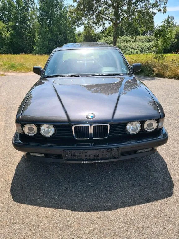 BMW 730