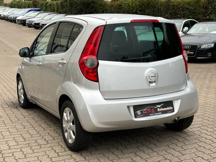 Opel Agila