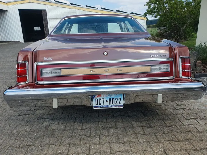 Ford Fairlane