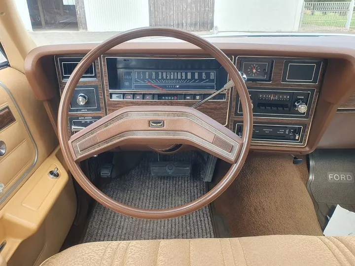 Ford Fairlane