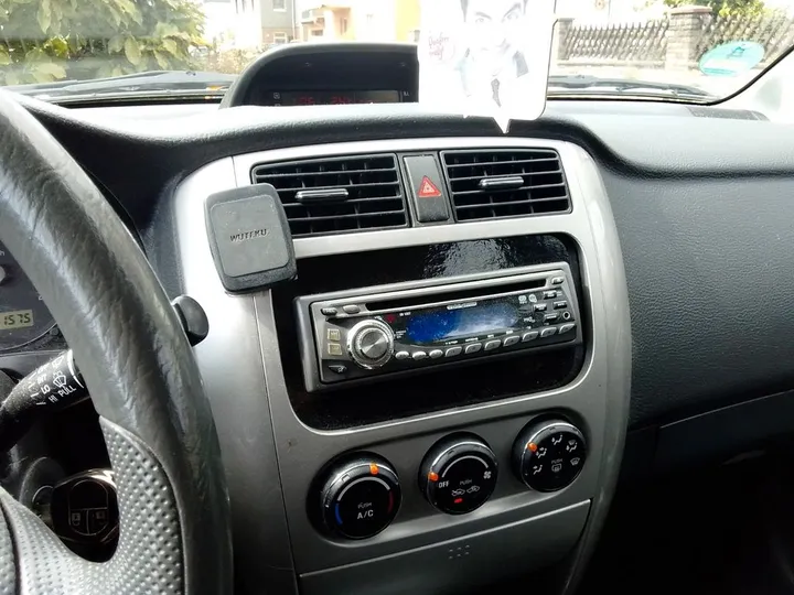 Suzuki Liana