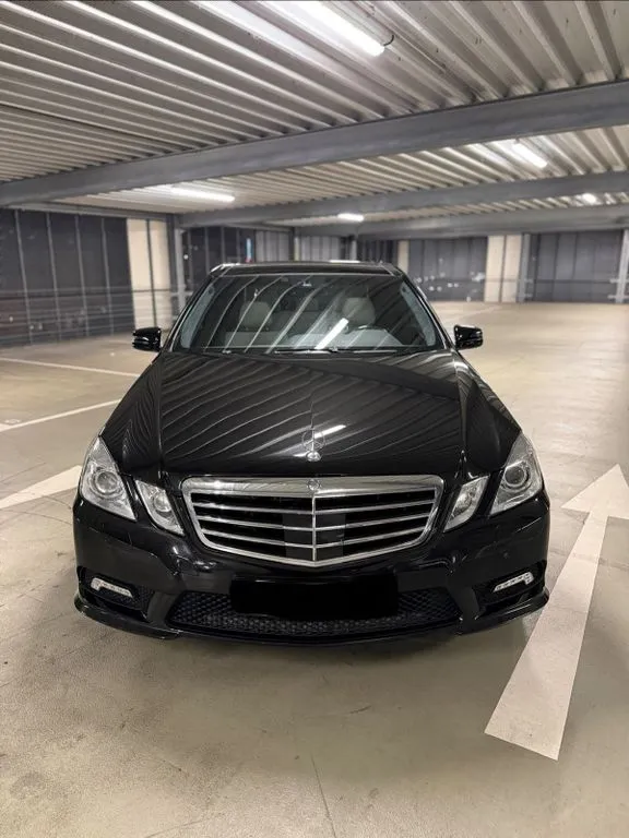 Mercedes-Benz E 300