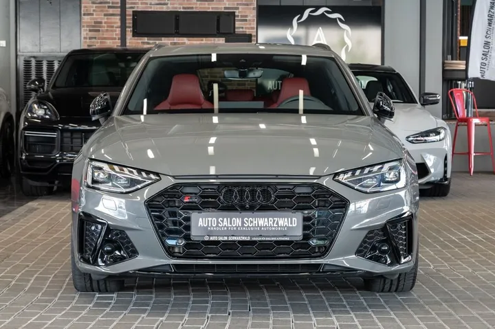 Audi S4