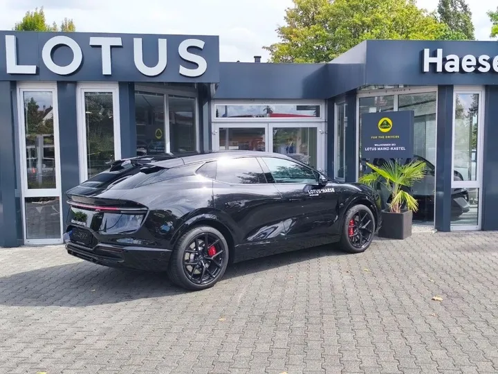 Lotus Eletre