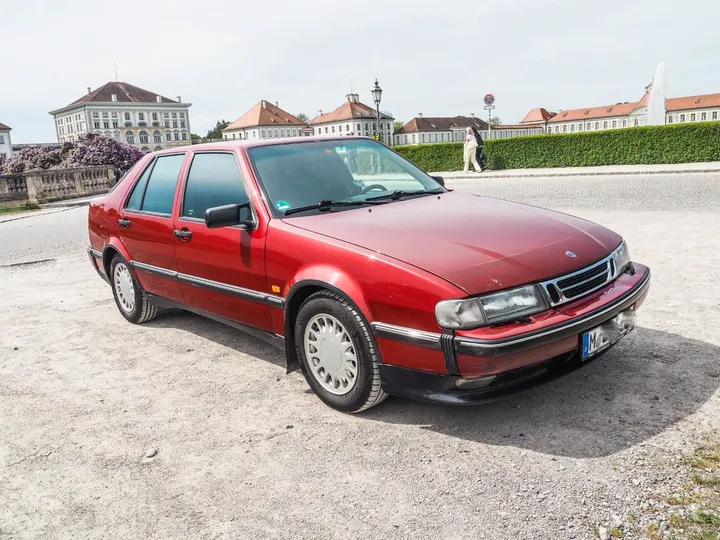 Saab 9000