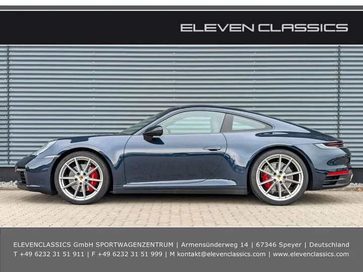 Porsche 992