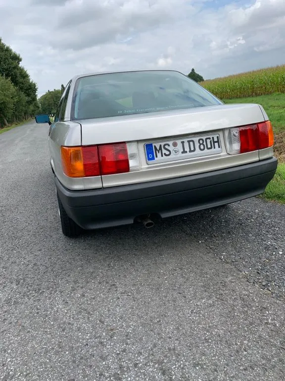 Audi 80