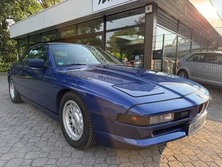 BMW 840
