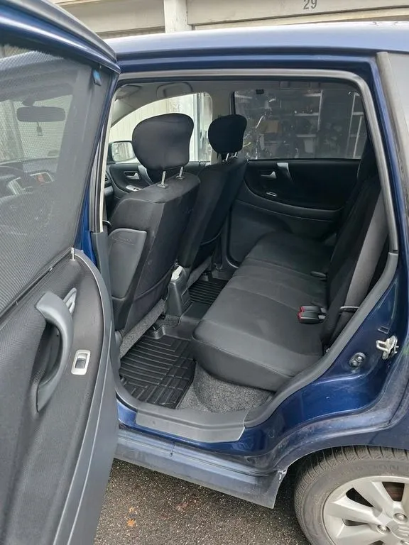Suzuki Liana