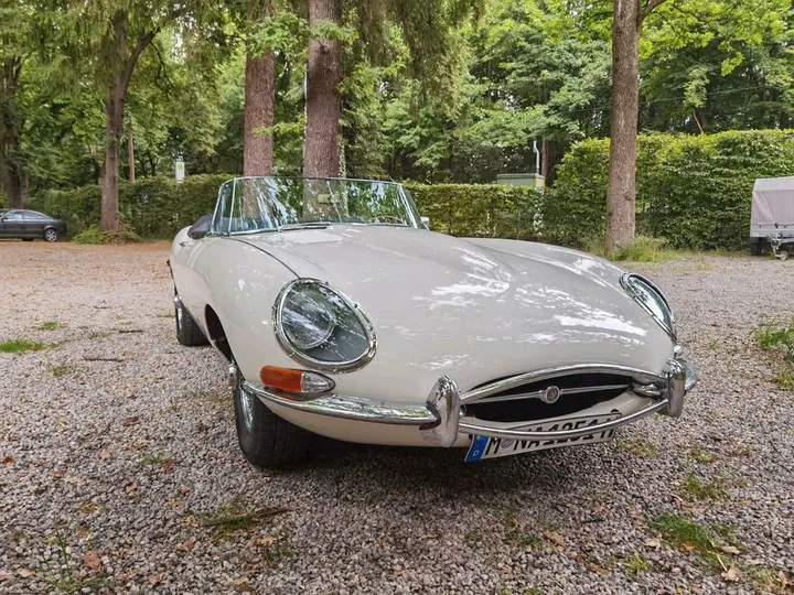 Jaguar E-Type