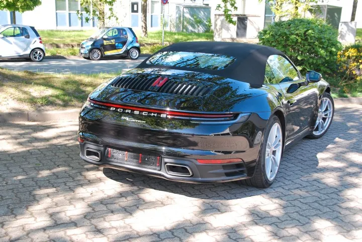 Porsche 992