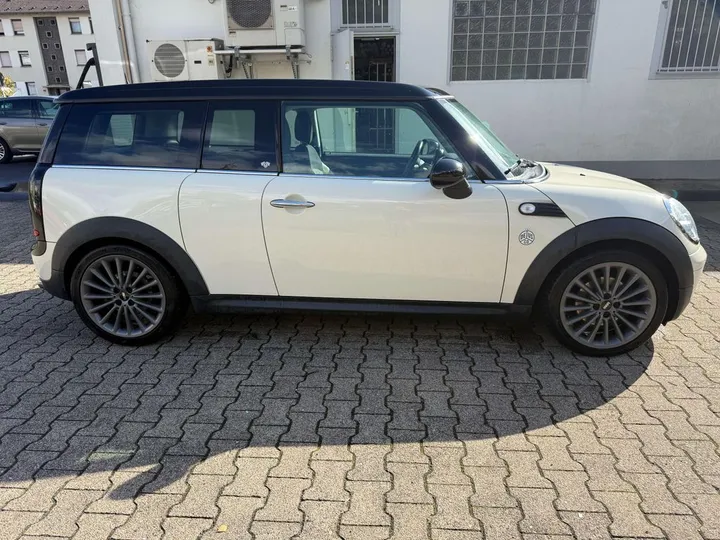 MINI Cooper Clubman