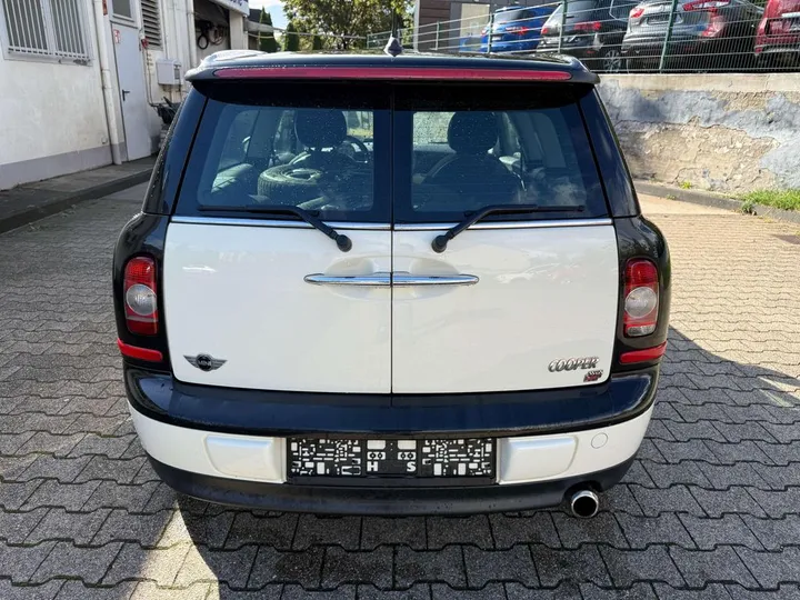 MINI Cooper Clubman