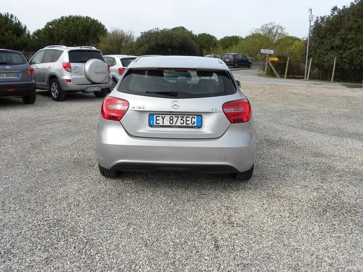 Mercedes-Benz A 180