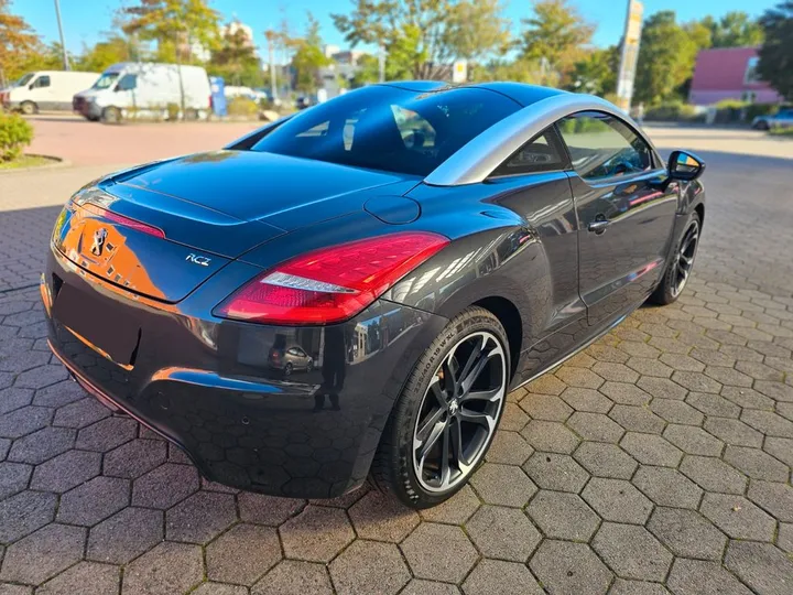 Peugeot RCZ