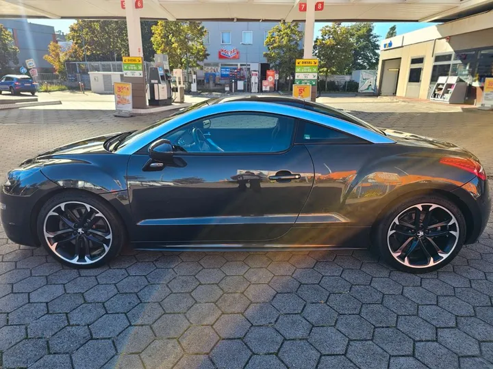 Peugeot RCZ