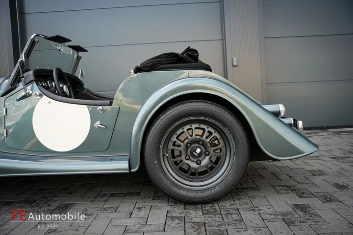 Morgan Plus 4