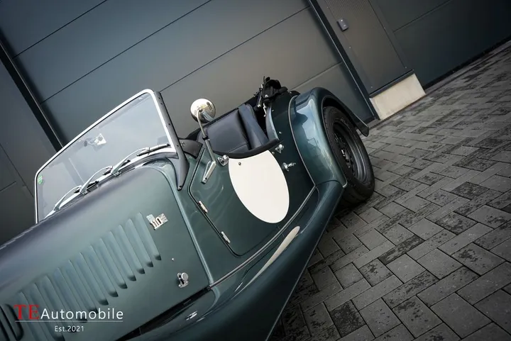 Morgan Plus 4