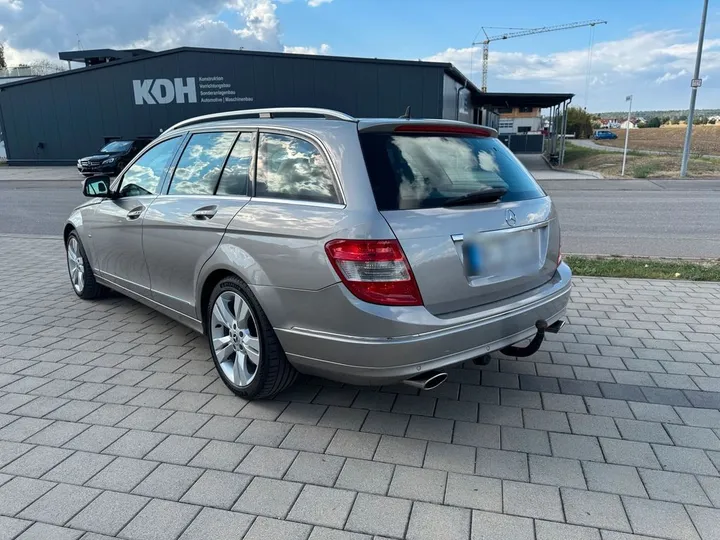 Mercedes-Benz C 320