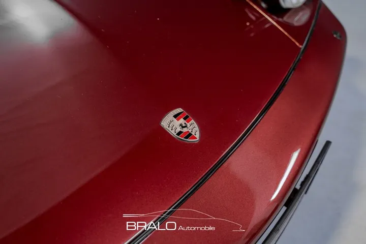 Porsche 928