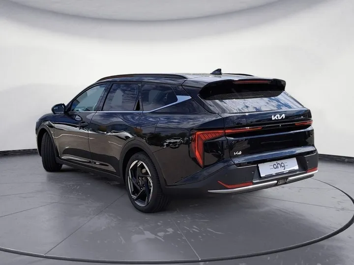 Kia K4