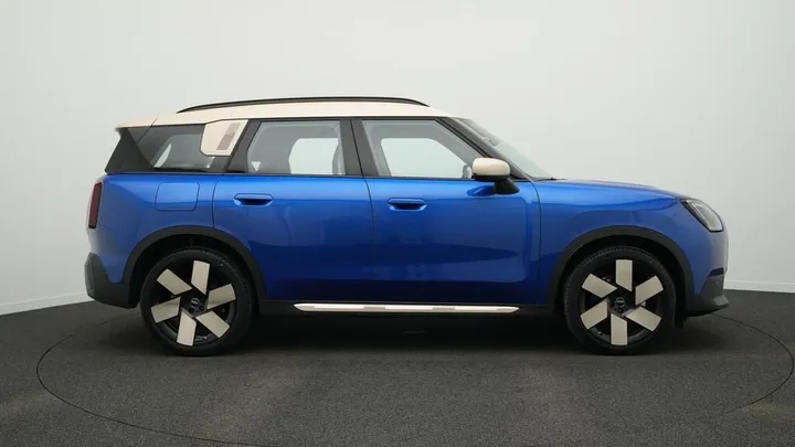 MINI Countryman D (Cooper)