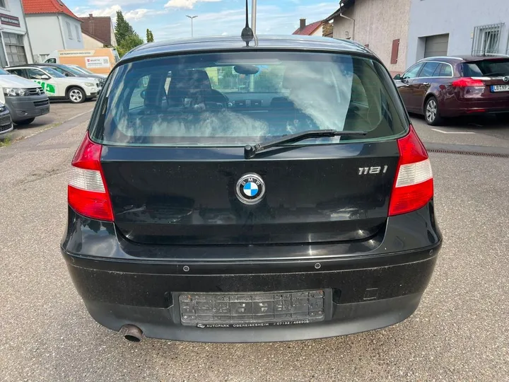 BMW 118