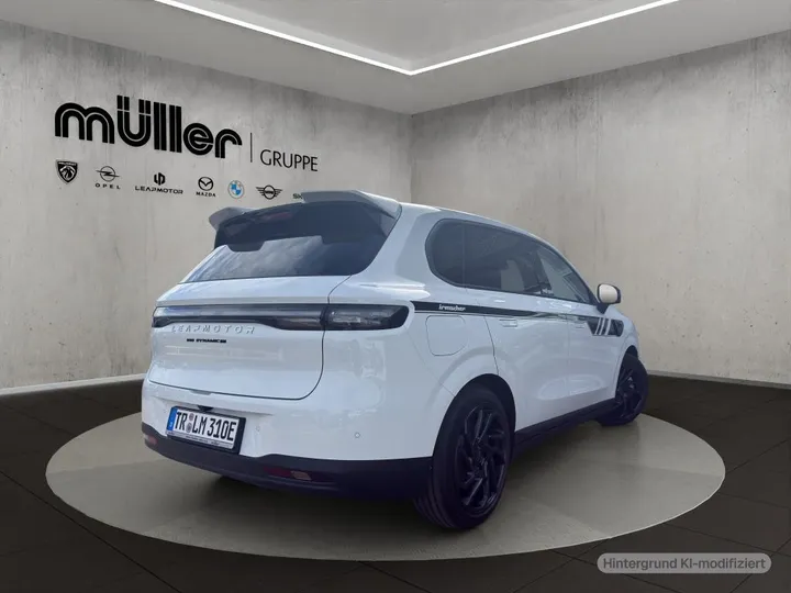 Leapmotor B10