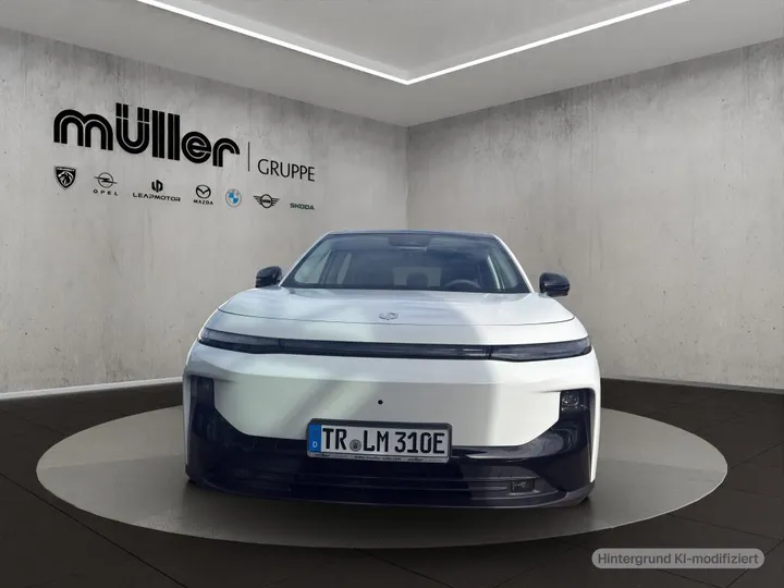 Leapmotor B10