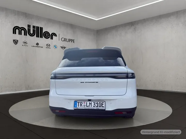 Leapmotor B10