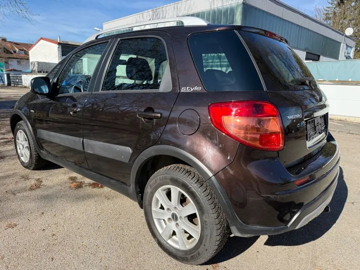 Suzuki SX4