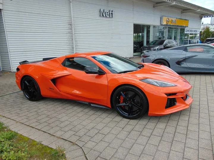 Corvette C8