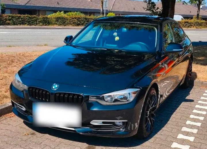 BMW 320