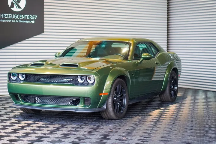 Dodge Challenger