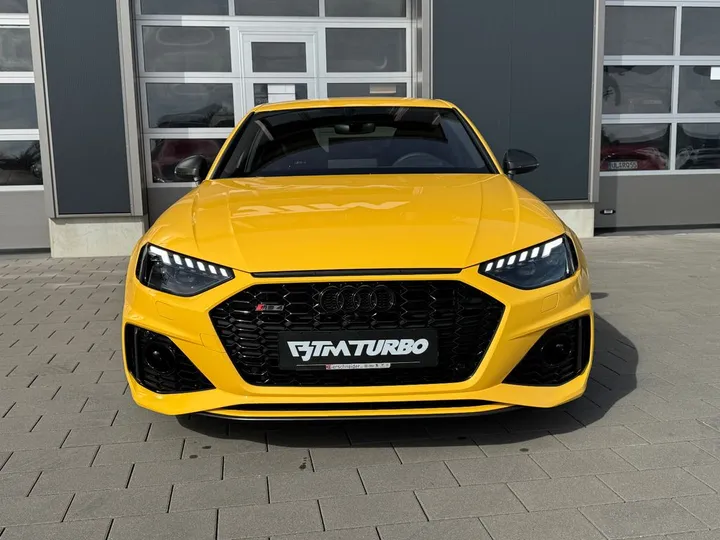 Audi RS4