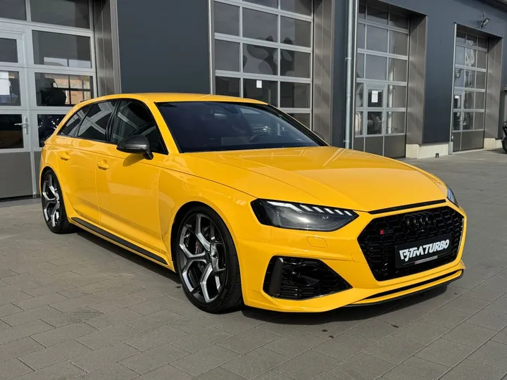 Audi RS4
