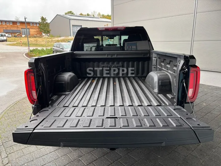 GMC Sierra