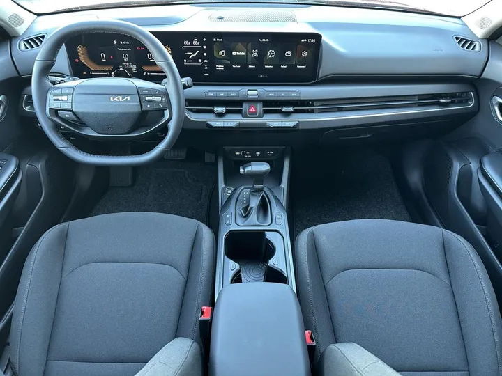 Kia K4