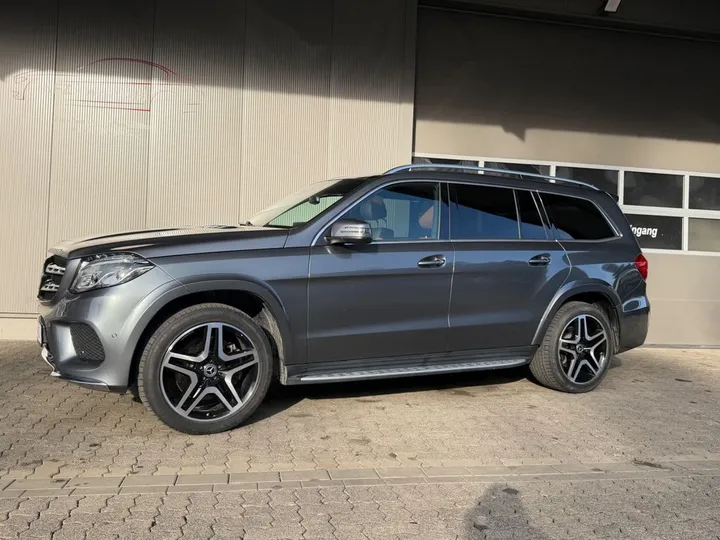 Mercedes-Benz GLS 500