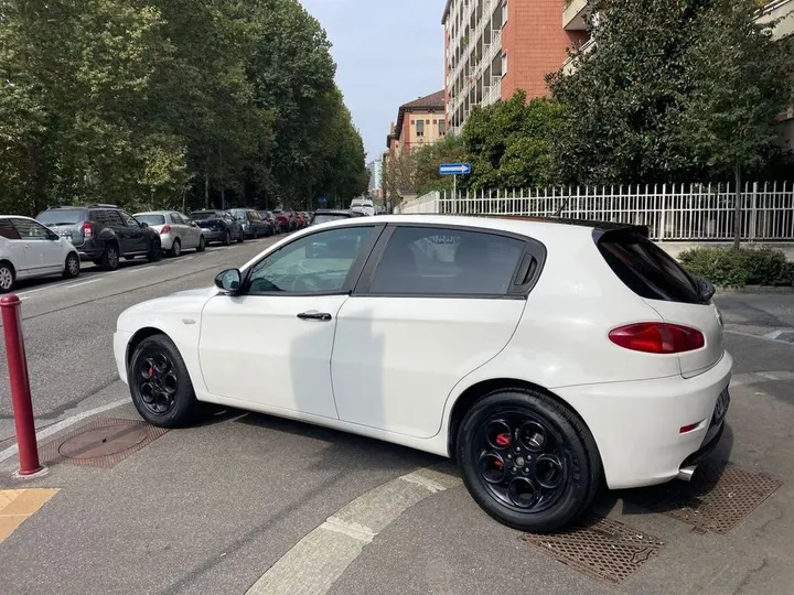 Alfa Romeo 147