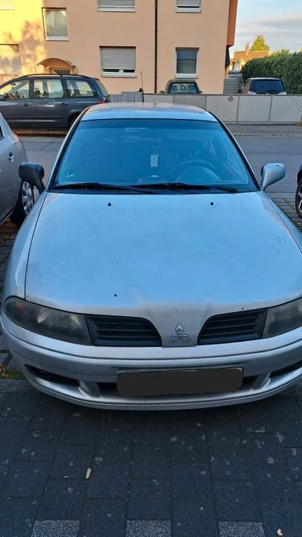 Mitsubishi Carisma