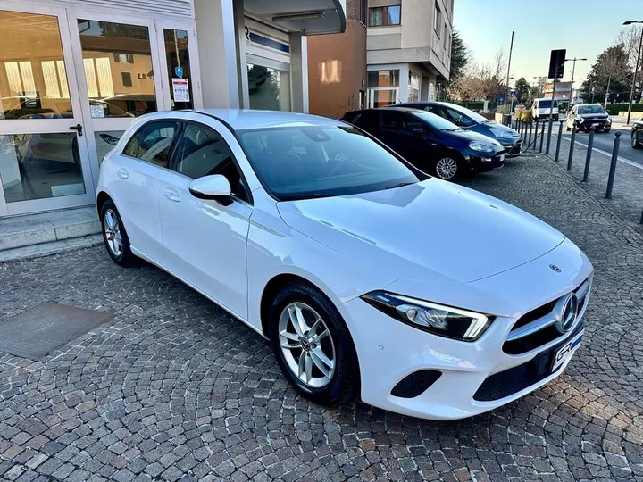 Mercedes-Benz A 180