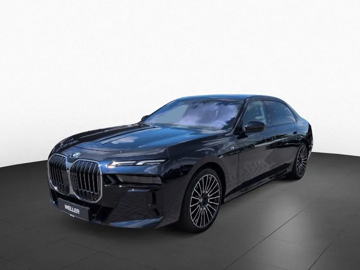 BMW 740
