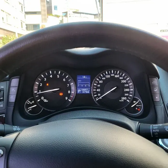 Infiniti Q70