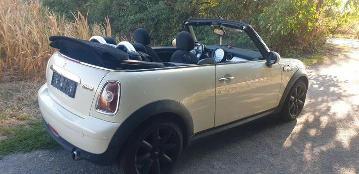 MINI Cooper Cabrio