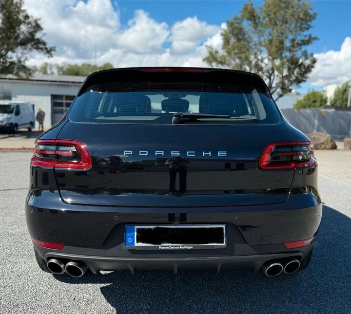 Porsche Macan