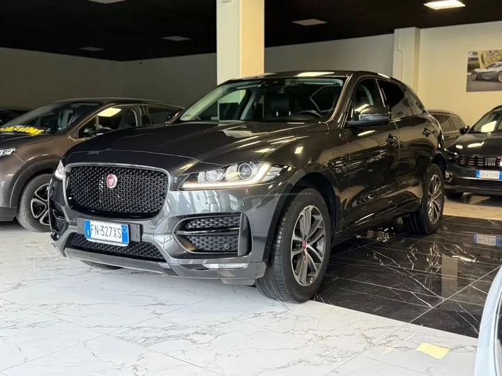 Jaguar F-Pace