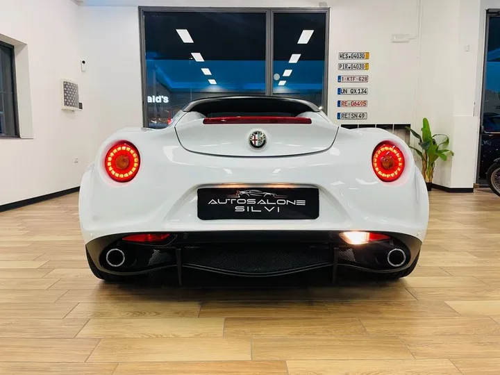 Alfa Romeo 4C